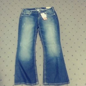 NWT MAURICES WOMENS JEANS SIZE 14 SHORT